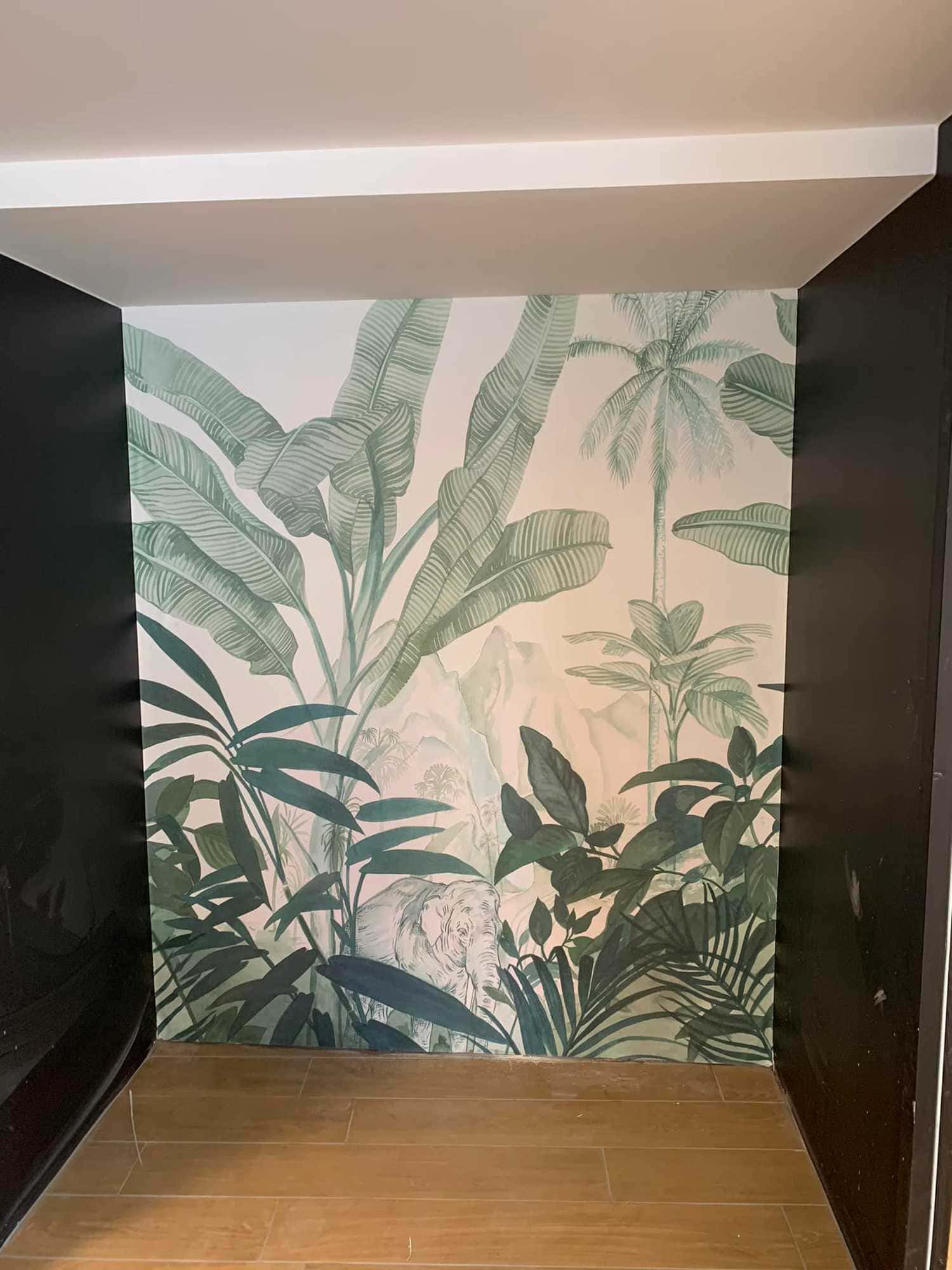 Décoration murale fresque jungle tropicale — peinture décorative Loire